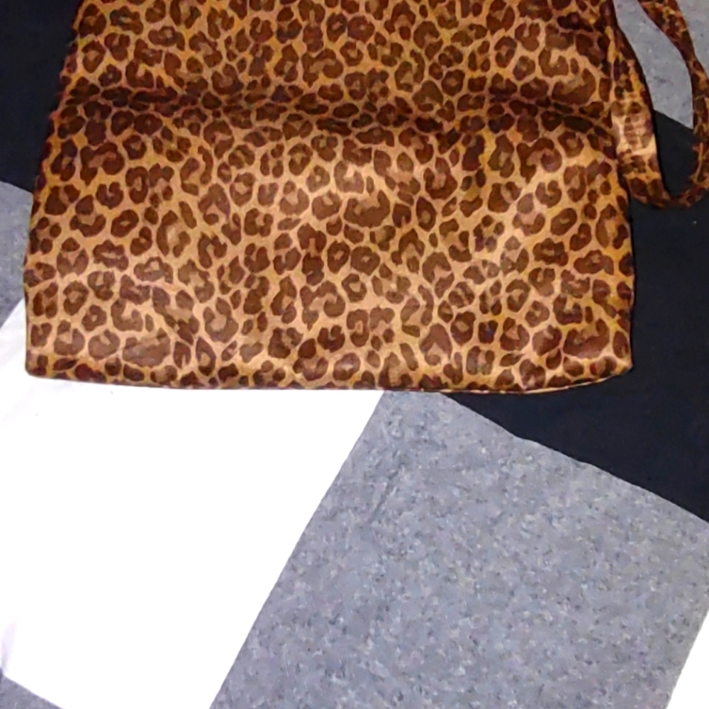 Leopard purse